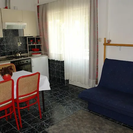 Rato Apartman *