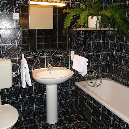 Rato Apartman